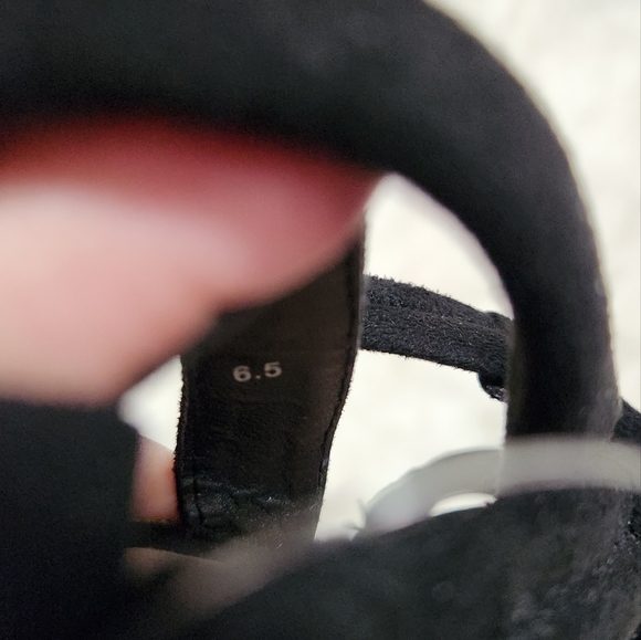 Z London/ Black Strappy Heels - Picture 6 of 6